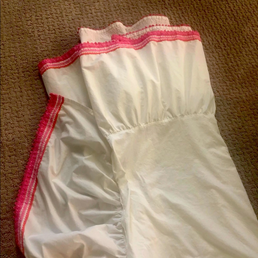 Pottery Barn Pink Dust Ruffle, Full